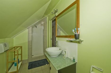 Photo of property in 102 Rattray Street, Riccarton, Christchurch, 8041