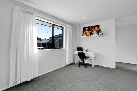 Photo of property in 51 Magnolia Drive, Westown, New Plymouth, 4310