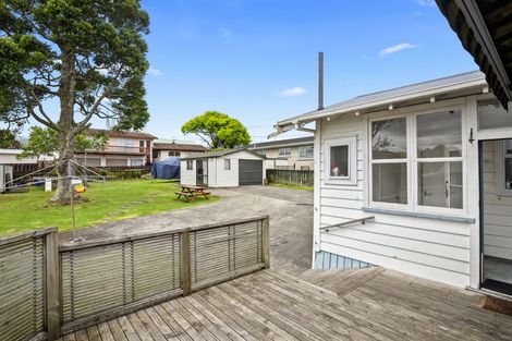 Photo of property in 102 Victoria Street, Pukekohe, 2120