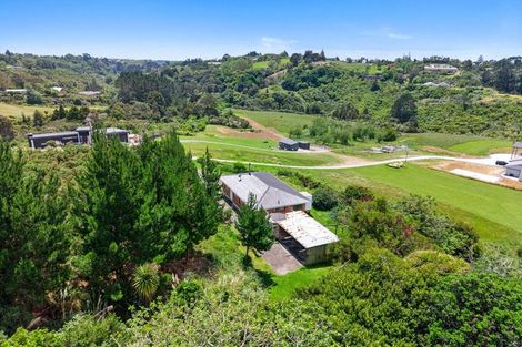 Photo of property in 57 Masons Road, East Tamaki Heights, Auckland, 2016
