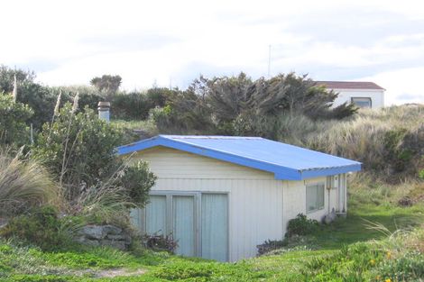 Photo of property in 13 Marine Parade North, Foxton Beach, Foxton, 4815