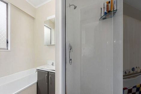 Photo of property in 2 Gemstone Drive, Birchville, Upper Hutt, 5018