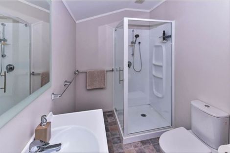 Photo of property in 27 Beihlers Road, Weymouth, Auckland, 2103