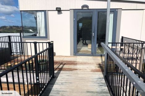 Photo of property in 25 Whangaparaoa Road, Red Beach, 0932