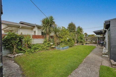 Photo of property in 298 Palmerston Street, Westport, 7825