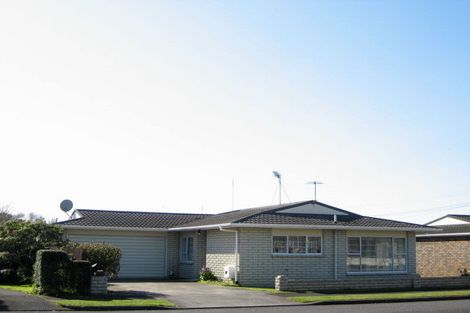 Photo of property in 4 Massey Street, Westown, New Plymouth, 4310
