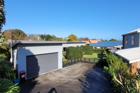 Photo of property in 28 Veale Road, Frankleigh Park, New Plymouth, 4310