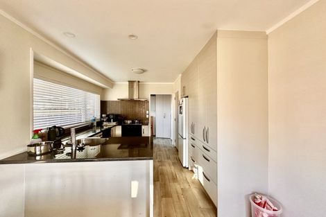 Photo of property in 14 Bellfield Road, Opaheke, Papakura, 2113