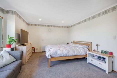 Photo of property in 13 Jelas Road, Red Beach, 0932