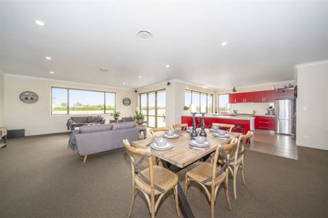 Photo of property in 96 Whenuku Road, Normanby, Hawera, 4675