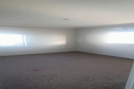 Photo of property in 120 Nicholson Road, Khandallah, Wellington, 6035