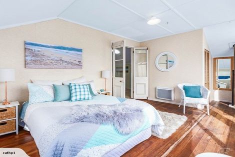 Photo of property in 30 Steyne Avenue, Plimmerton, Porirua, 5026