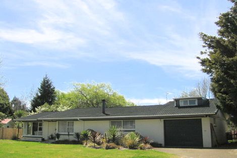 Photo of property in 11 Campbell Place, Pukehangi, Rotorua, 3015