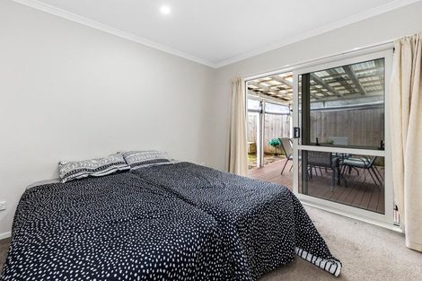 Photo of property in 16 Dolbel Place, Mangere East, Auckland, 2024