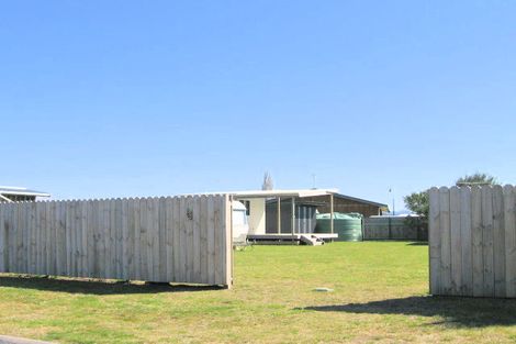 Photo of property in 53 Charles Green Drive, Cooks Beach, Whitianga, 3591