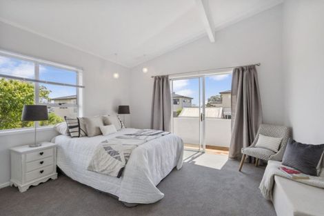 Photo of property in 12 Stanmore Bay Road, Stanmore Bay, Whangaparaoa, 0932