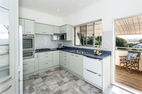 Photo of property in 69 Pah Road, Cockle Bay, Auckland, 2014