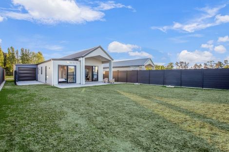 Photo of property in 1 Lamont Place, Waikanae, 5036