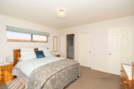 Photo of property in 26 Admiral Crescent, Flagstaff, Hamilton, 3210