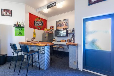 Photo of property in 122 Guy Street, Dannevirke, 4930