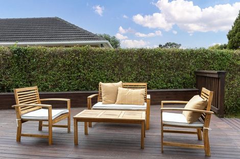 Photo of property in 12 London Street, Te Atatu Peninsula, Auckland, 0610