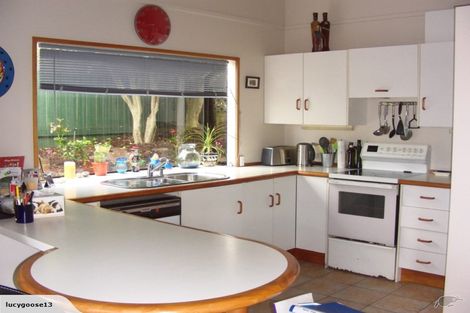 Photo of property in 1/12 Spears Place, Botany Downs, Auckland, 2010