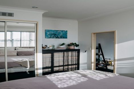 Photo of property in Terrace Garden Apartments, 13d/120 The Terrace, Wellington Central, Wellington, 6011