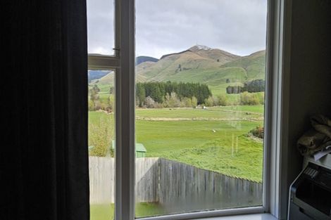 Photo of property in 1 George Street, Clinton, 9534