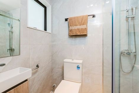 Photo of property in 16b Smedley Street, Manurewa, Auckland, 2102