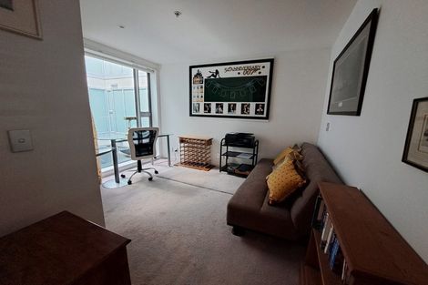 Photo of property in Portal Apartments, 6b/42 Cable Street, Te Aro, Wellington, 6011