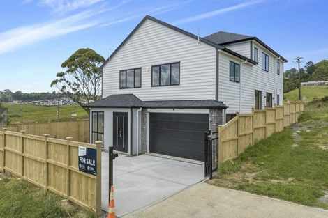 Photo of property in 2a Ballyalton Crescent, Flat Bush, Auckland, 2019