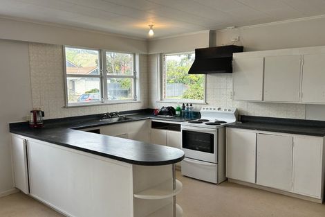 Photo of property in 60 Rimu Street, Waikanae, 5036