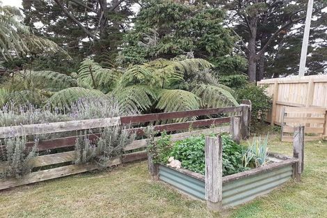 Photo of property in 21 Wrantage Street, Westown, New Plymouth, 4310