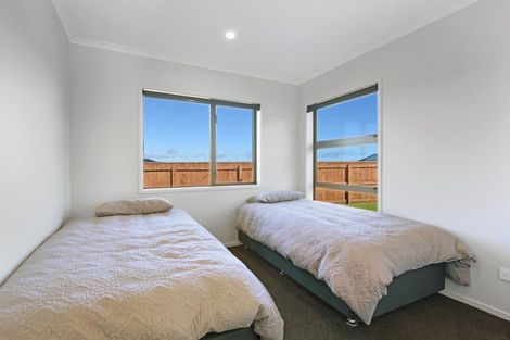 Photo of property in 4 Rosemount Road, Waverley, 4591