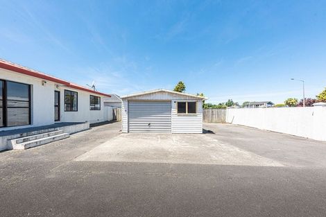 Photo of property in 122 Yaldhurst Road, Sockburn, Christchurch, 8042