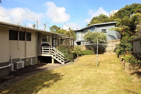 Photo of property in 69 Bedford Street, Northland, Wellington, 6012