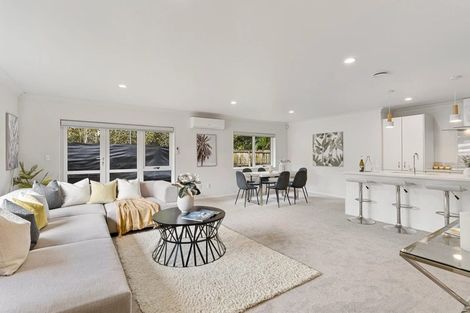 Photo of property in 67h Avenue Road, Otahuhu, Auckland, 1062