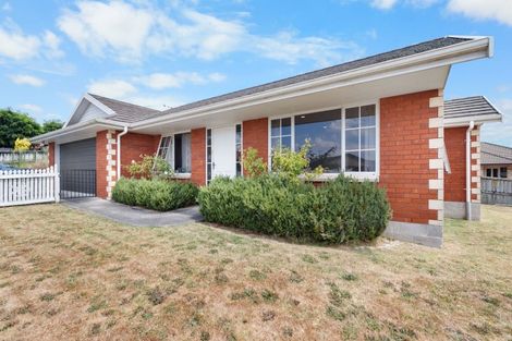 Photo of property in 14 Everton Place, Grandview Heights, Hamilton, 3200