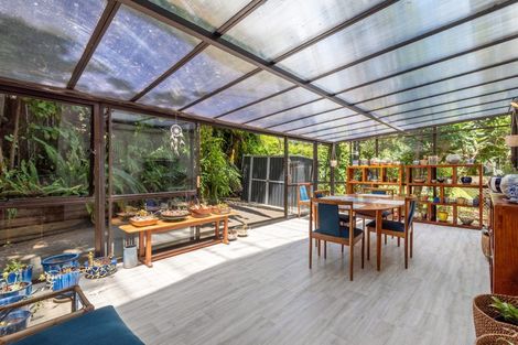 Photo of property in 10 Lyons Avenue, Murrays Bay, Auckland, 0630