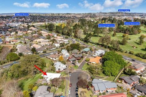 Photo of property in 34 Lochend Place, Highland Park, Auckland, 2010