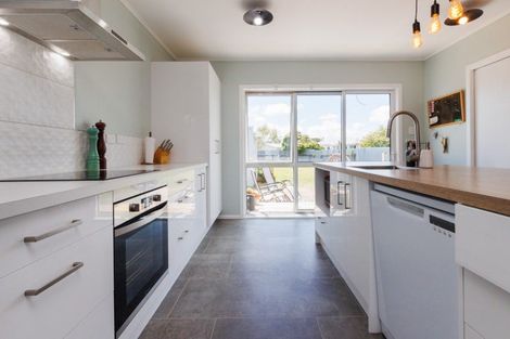 Photo of property in 6 Eden Place, Feilding, 4702
