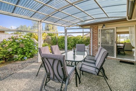 Photo of property in 154 Wattle Farm Road, Wattle Downs, Auckland, 2103