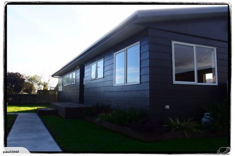 Photo of property in 3 Fuller Close, Levin, 5510