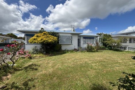 Photo of property in 34 College Street, Awapuni, Palmerston North, 4412