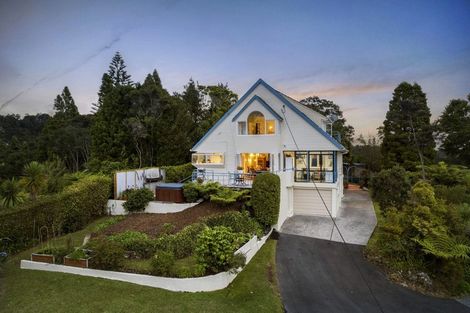 Photo of property in 98 Takahe Road, Titirangi, Auckland, 0604