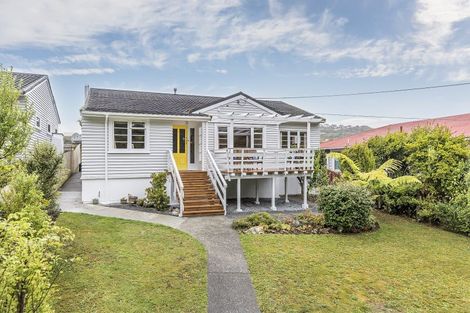 Photo of property in 30 Sunshine Avenue, Karori, Wellington, 6012