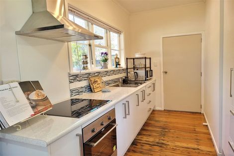 Photo of property in 11 Seddon Street, Naenae, Lower Hutt, 5011