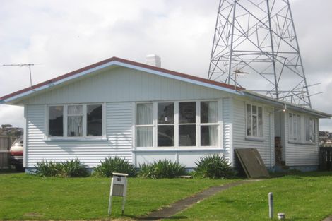 Photo of property in 14 Tohu Place, Spotswood, New Plymouth, 4310