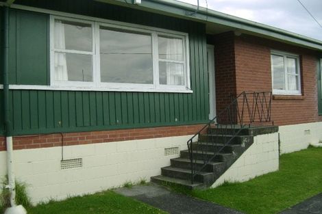 Photo of property in 79 Royal View Road, Te Atatu South, Auckland, 0610