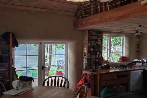 Photo of property in 197 Parker Road, Oratia, Auckland, 0604